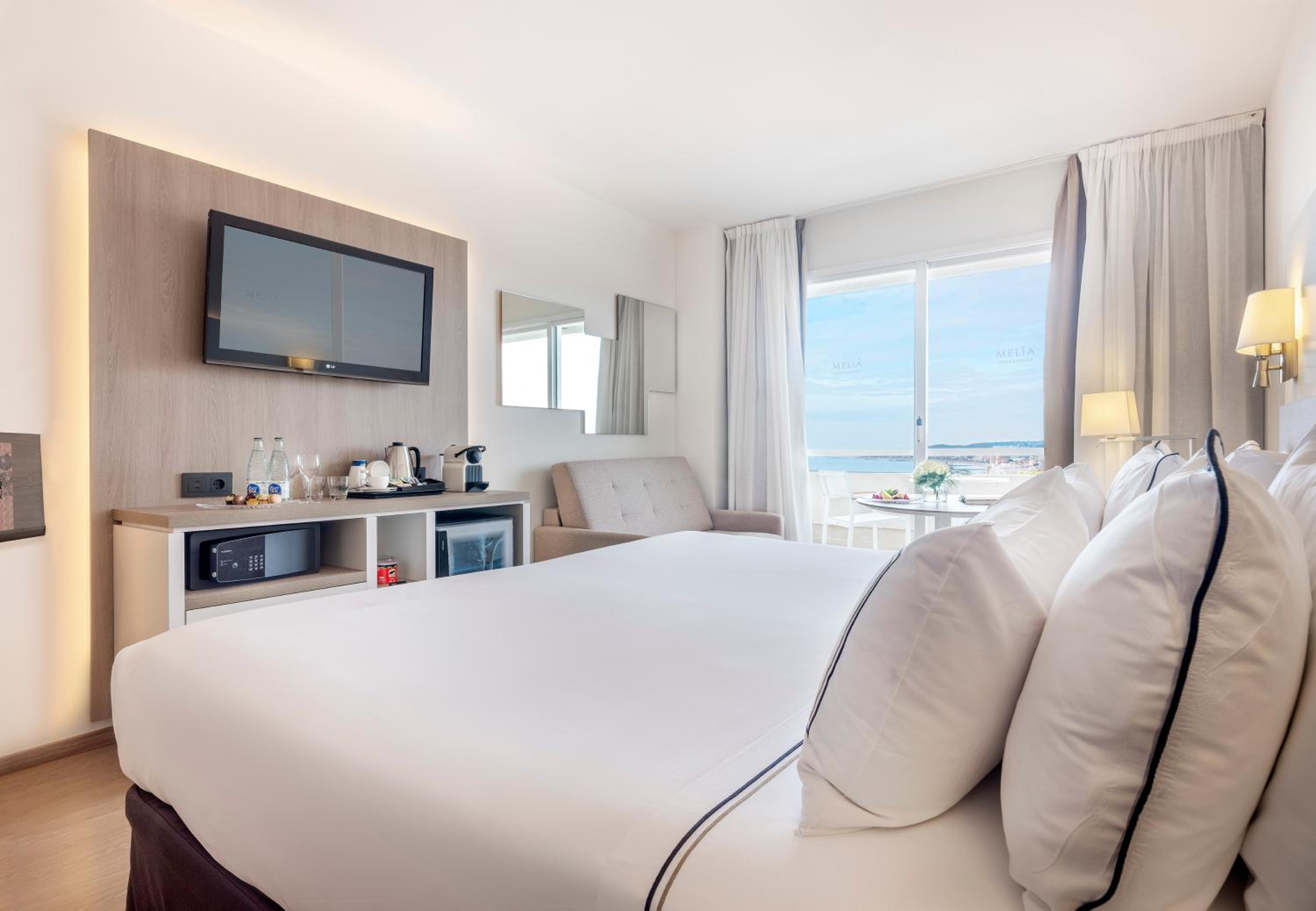 Double Room with Sofa Bed