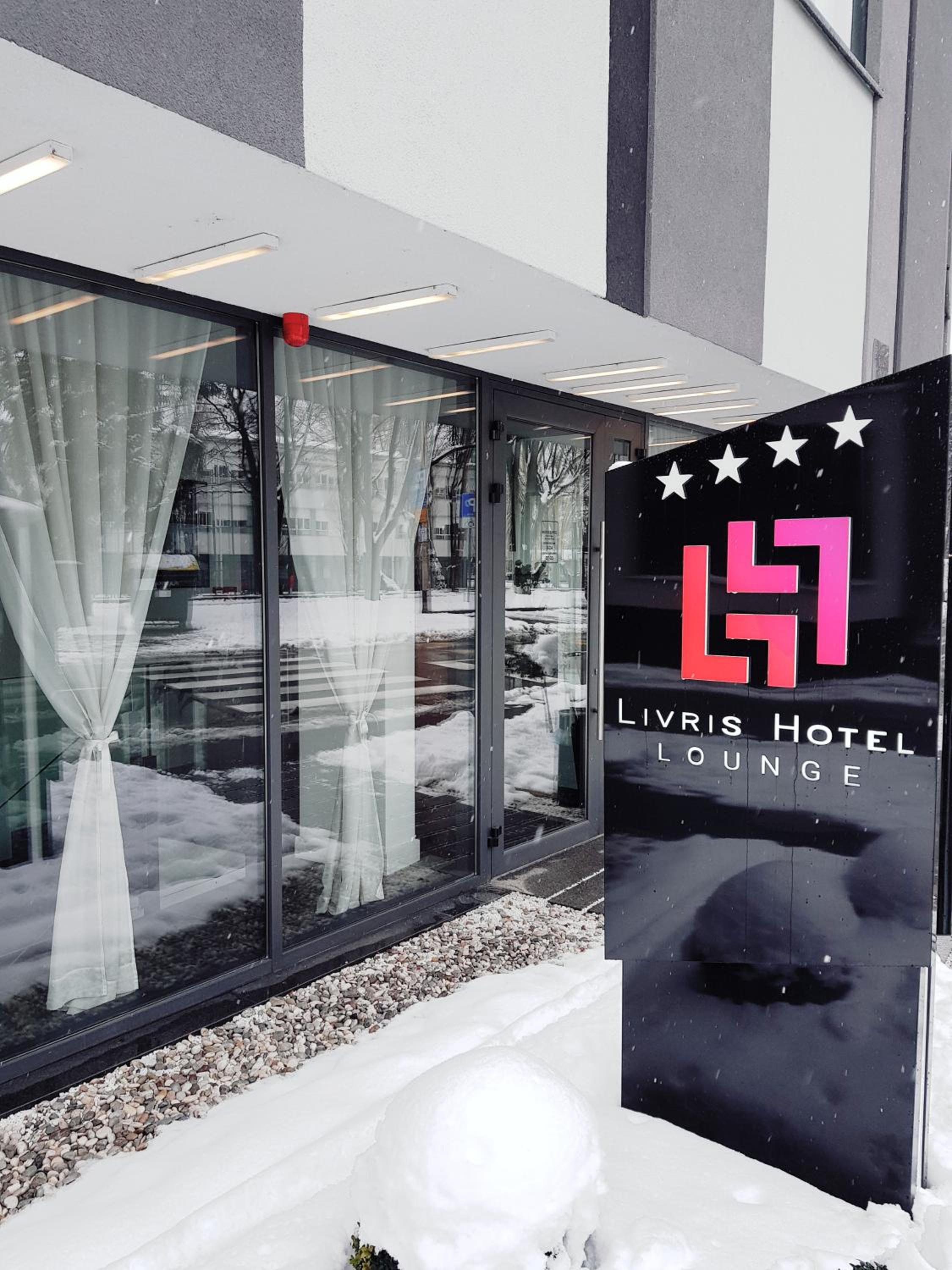 Livris Hotel