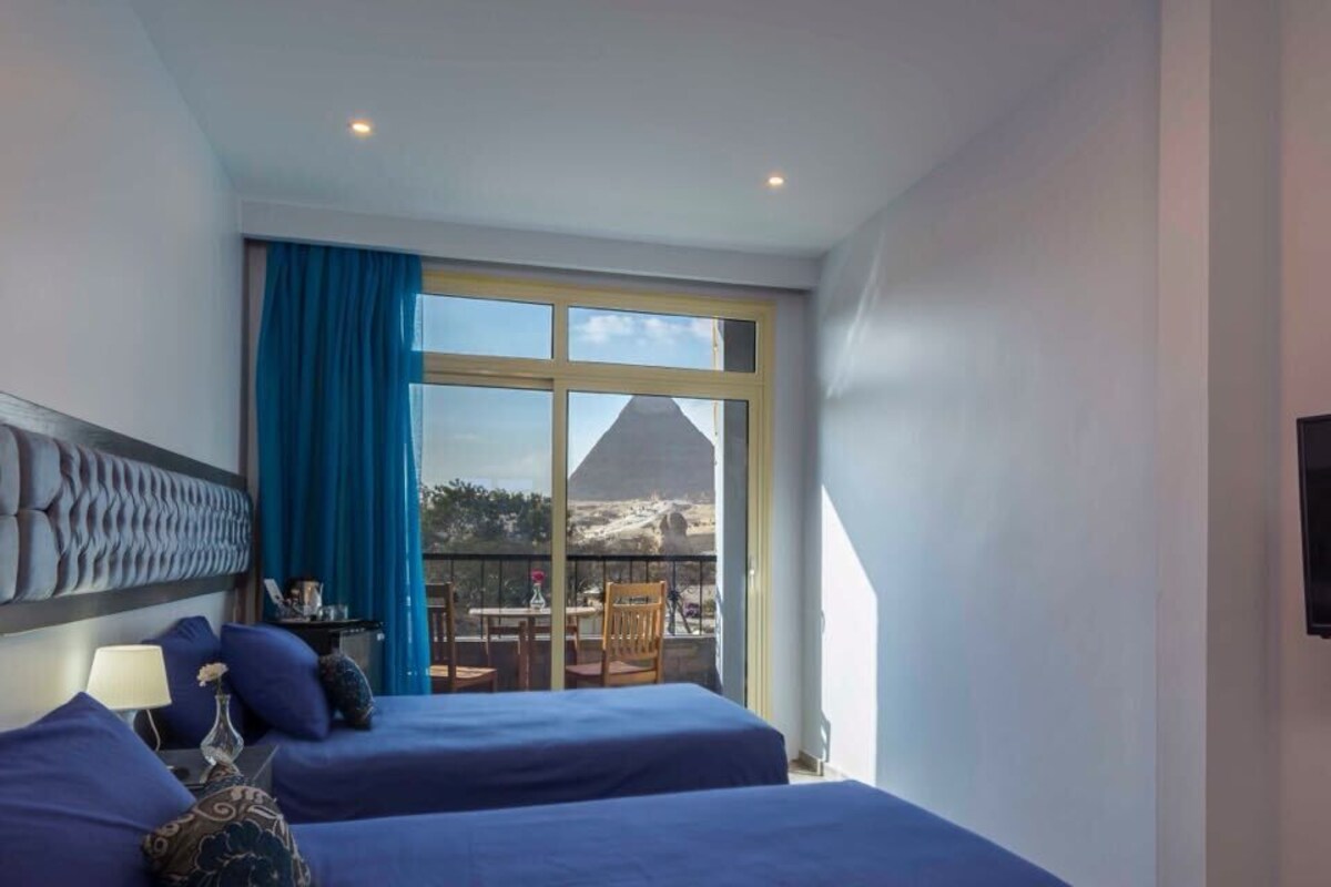 Pyramids View Inn Bed & Breakfast
