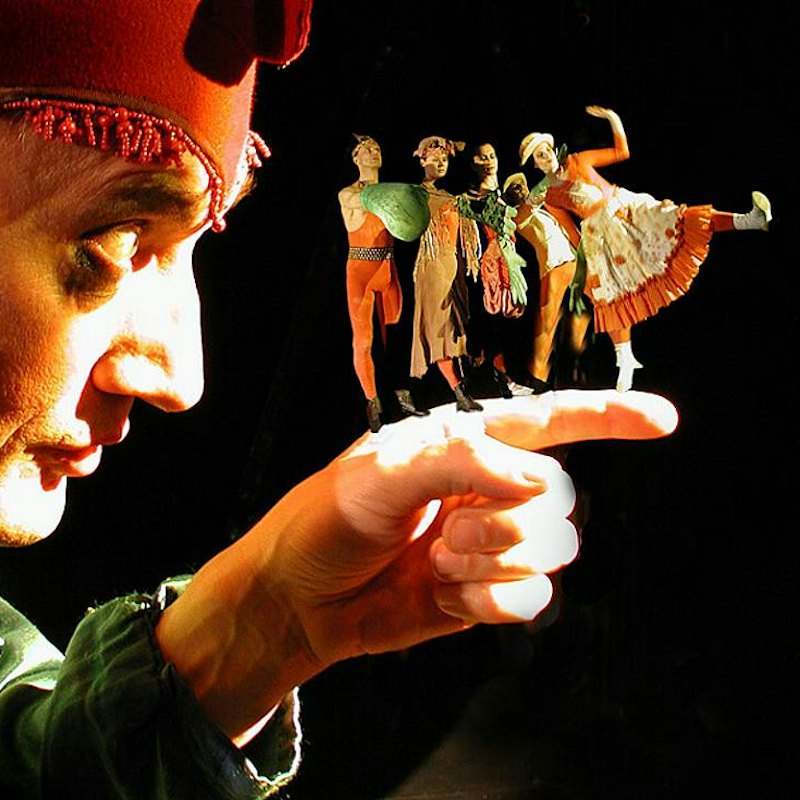SRNEC: Black Light Theatre - Antologí