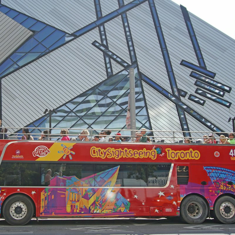 Niagara Falls: Guided Day Tour from Toronto + Hop-on Hop-off Bus Tour