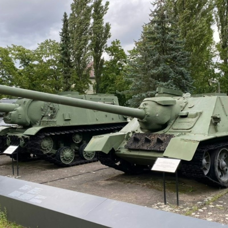 Berlin: WWII Sites Private Tour + Hotel Pickup and Drop-off