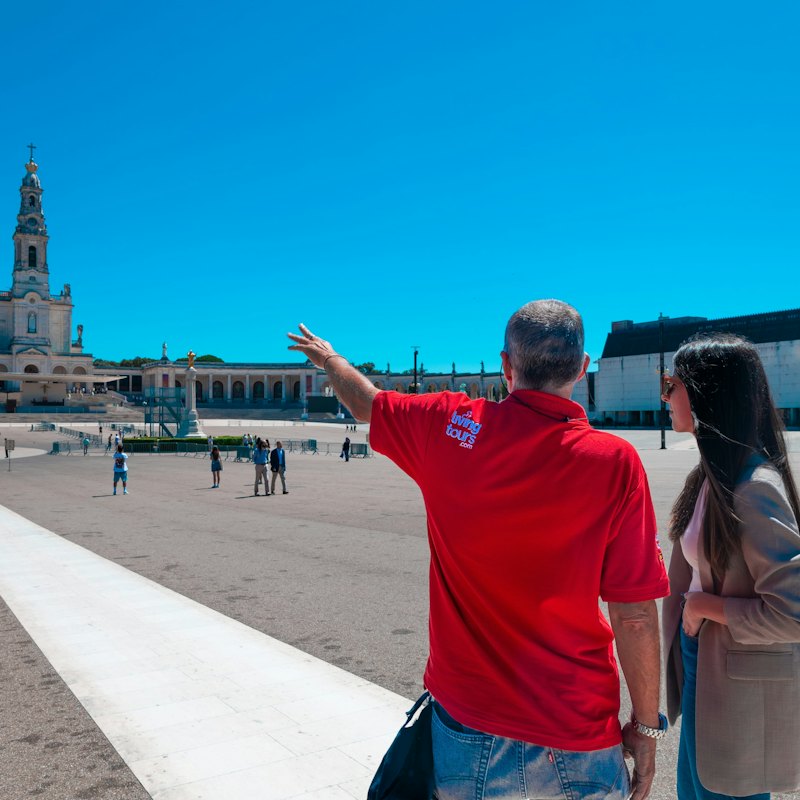 Fátima, Batalha, Nazaré & Óbidos: Day Trip from Lisbon