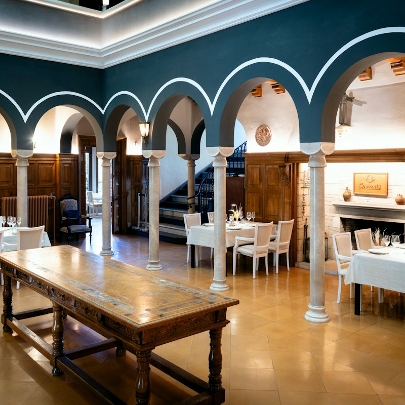 Codorníu Winery: Guided Tour + La Torre Menu Lunch + Cava Tasting