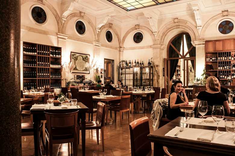 Rome: Guided Wine Tasting + Dinner