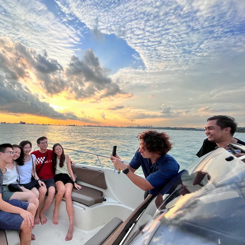 Singapore: Southern Islands Speedboat Tour from Sentosa