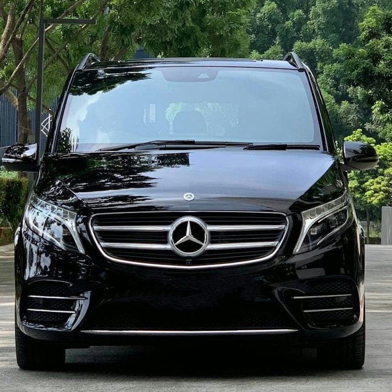Athens: Private Minivan Transfer To/From Athens Airport and Piraeus Port