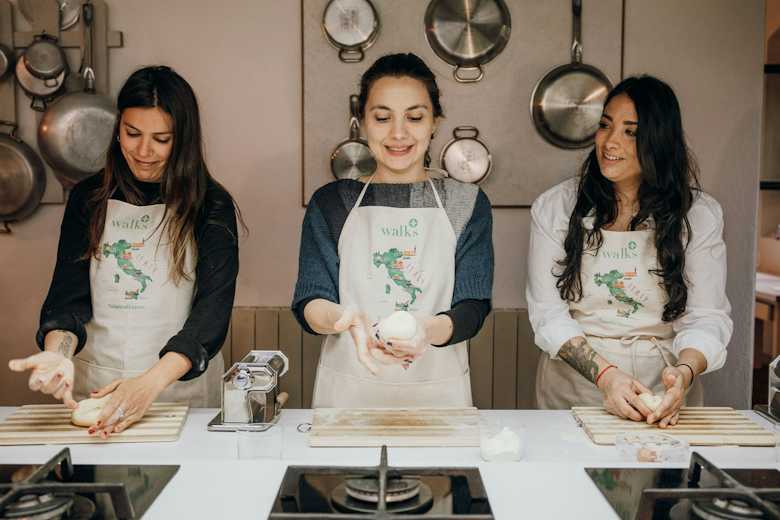 Rome: Pasta-Making Class with a Local Chef + Drinks