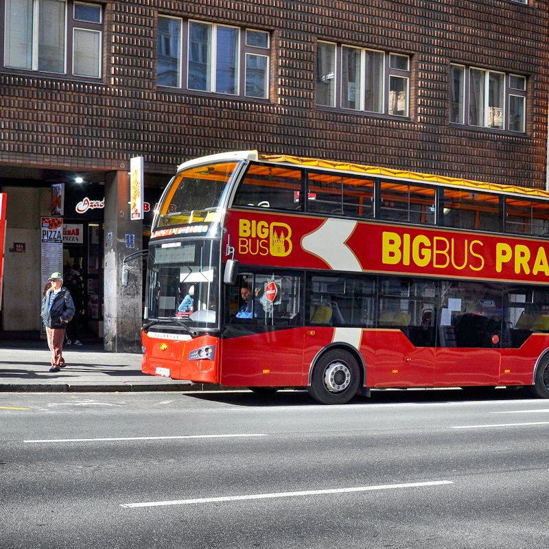 Big Bus Prague: Hop-on Hop-off Bus Tour with Optional River Cruise