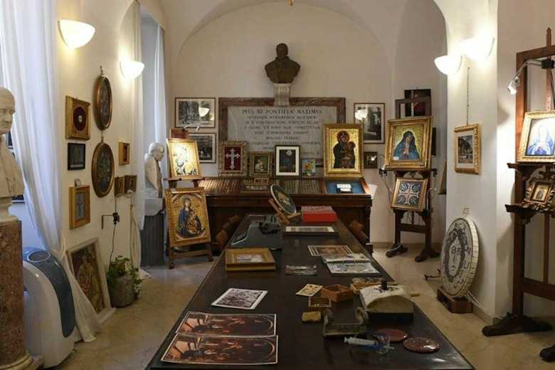 Vatican Mosaic Studio & St. Peter's Basilica: Guided Tour