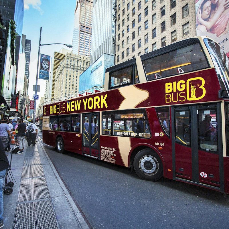 New York: Empire State Building + Hop-on Hop-off Bus Tour + Circle Line Cruise