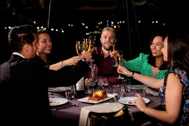 Seine River: Dinner Cruise by Bateaux Parisiens